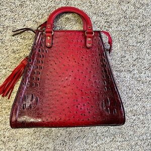 Striking Reddish Two-Tone Shoulder Bag